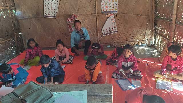Educational support in deprived areas of India